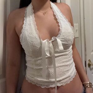 urban outfitters lace top